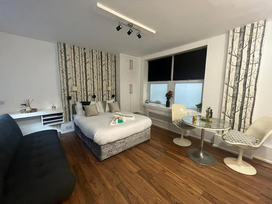 Tree Studio Apartment Barbican F3 London Eksteriør bilde