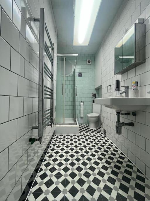 Tree Studio Apartment Barbican F3 London Eksteriør bilde